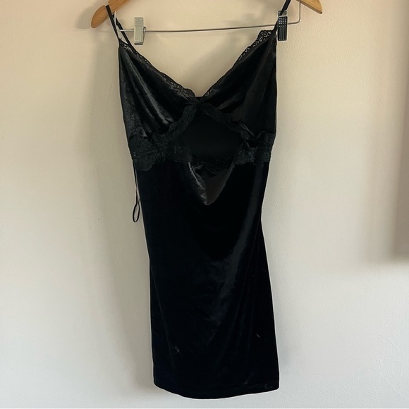Garage Black Velvet Lace Dress | Medium - Picture 1 of 7